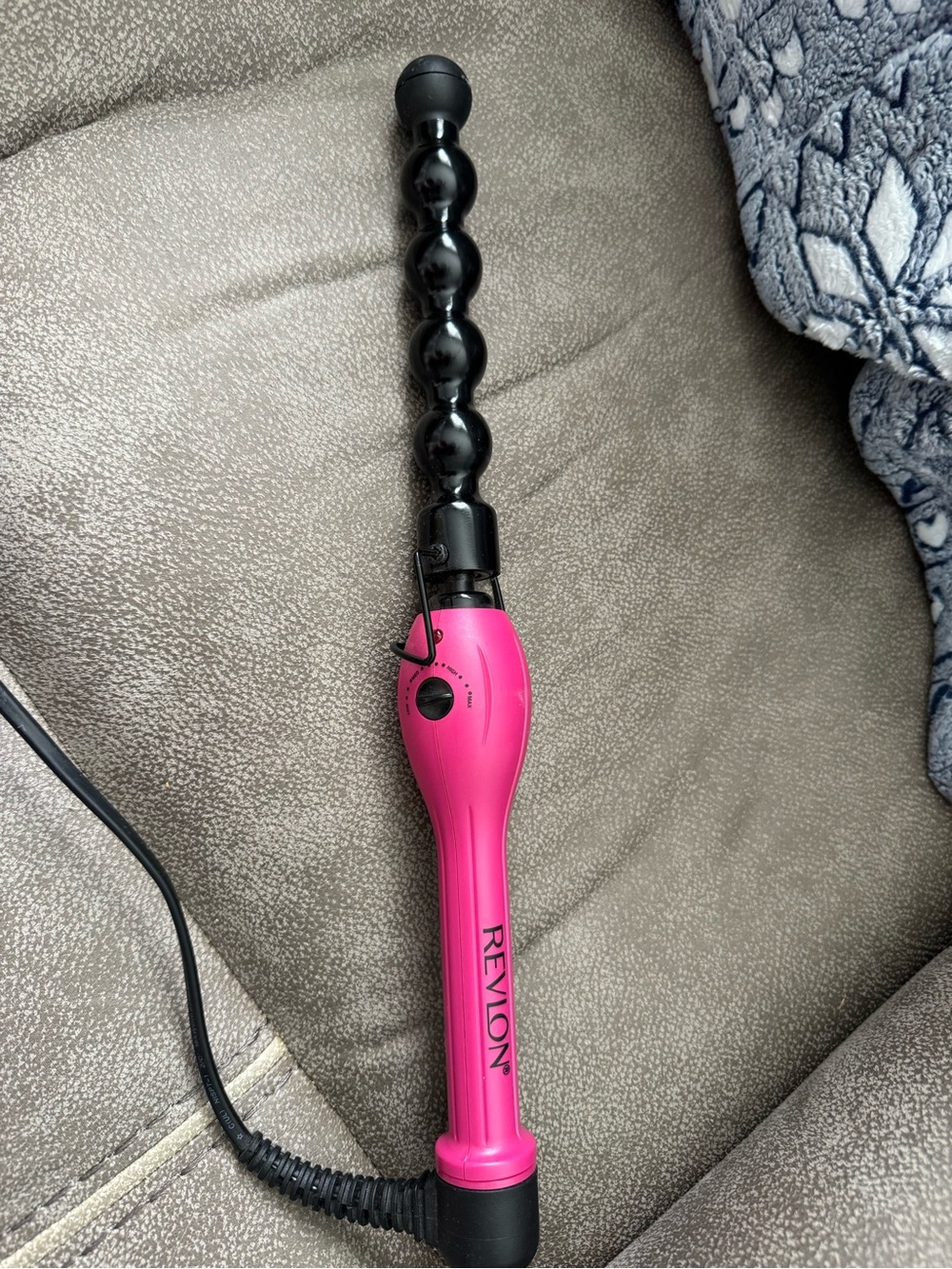 Revlon Hot Pink Beaded Curling Wand with Black Barrel
